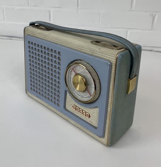 5: Decca Blue Radio (Non Practical)