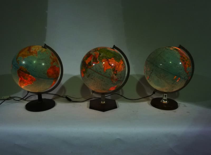 3: Illuminated Globes