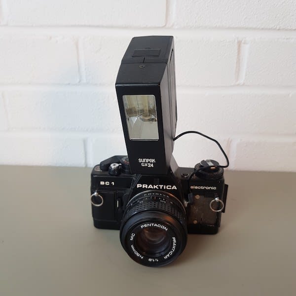 5: Praktica BC 1 Paparazzi Camera With Working Flash Unit
