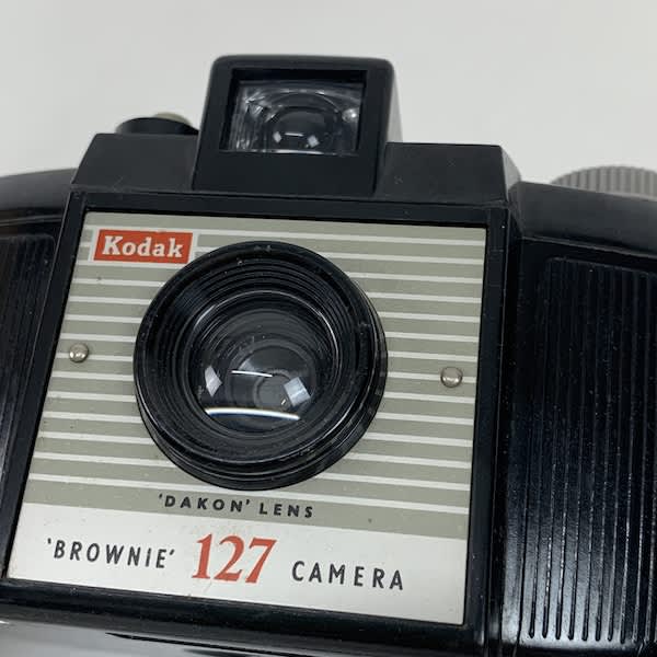 4: Kodak 'Brownie' 127 1950's Camera (Non Practical)