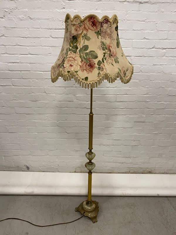 4: Floral Lampshade With Stand (Working)