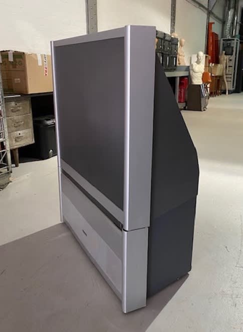 3: Fully Working Large Sony Colour TV (42