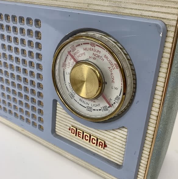 5: Decca Blue Radio (Non Practical)