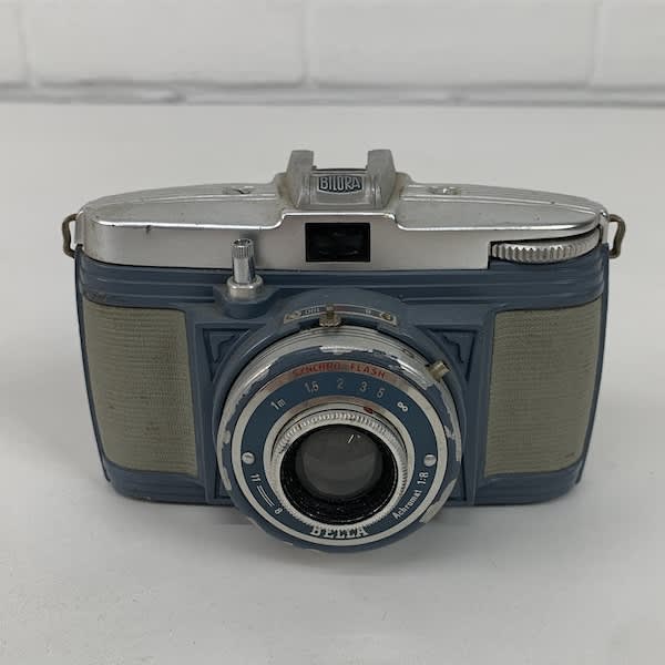 Bella Achromat Synchro-Flash Camera (Non Practical)