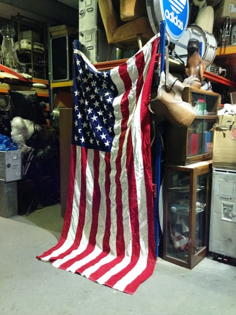 2: United States Of America Flag - Large