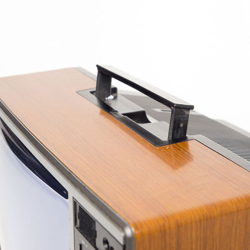 5: Non Practical Vintage Mitsubishi TV (14.5