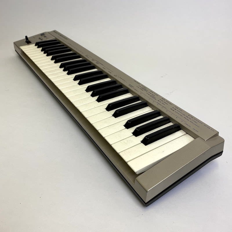 7: Roland Keyboard