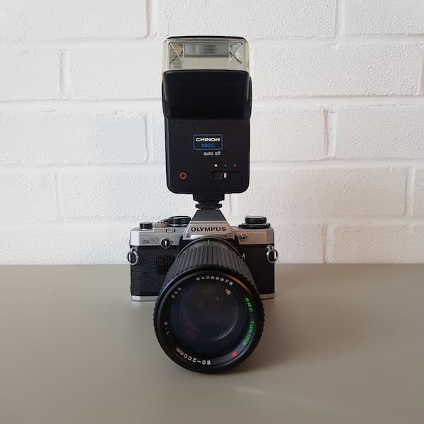 5: Olympus OM10 Long Lens Paparazzi Camera With Working Flash Unit