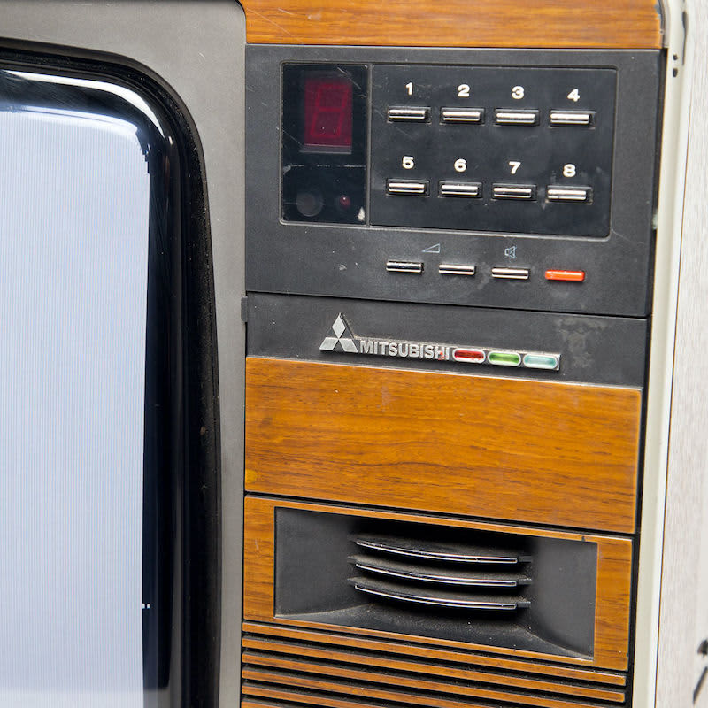 4: Fully Working Colour Wooden Mitsubishi Vintage TV (only available as part of a build with our technician on site)