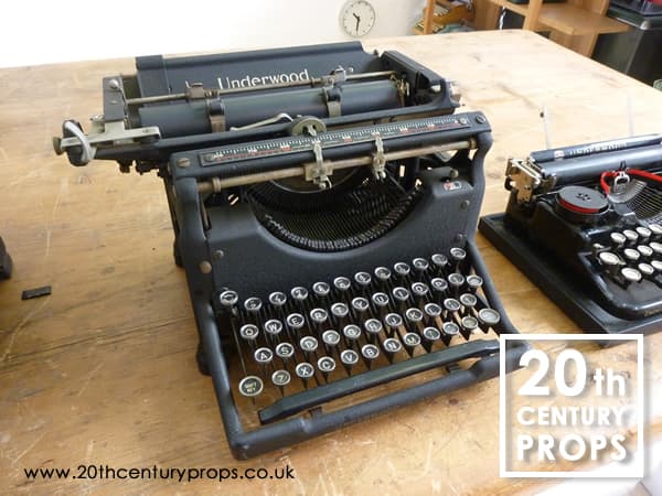 2: Non Practical Vintage Typewriter