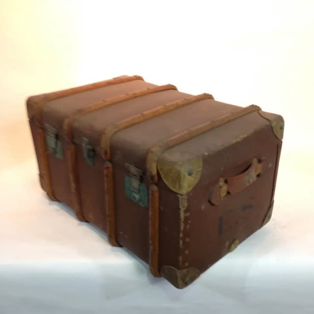 4: Large Wooden Vintage Travel Trunk
