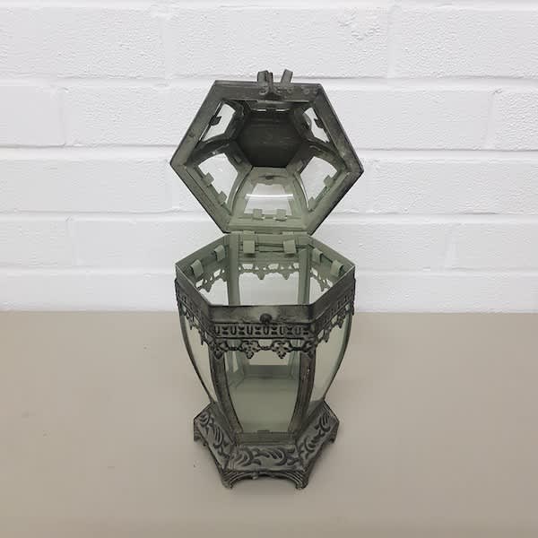4: Decorative Antique Lantern