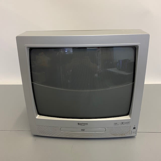 3: Fully Working Goodmans Colour TV With Non Practical DVD Player
