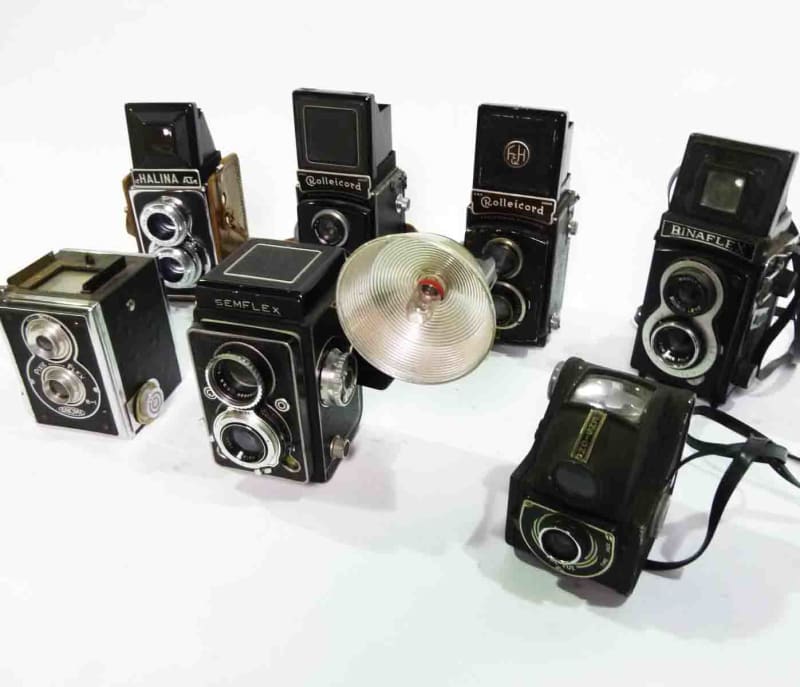 4: Retro Twin Flex Cameras (Non Practical)