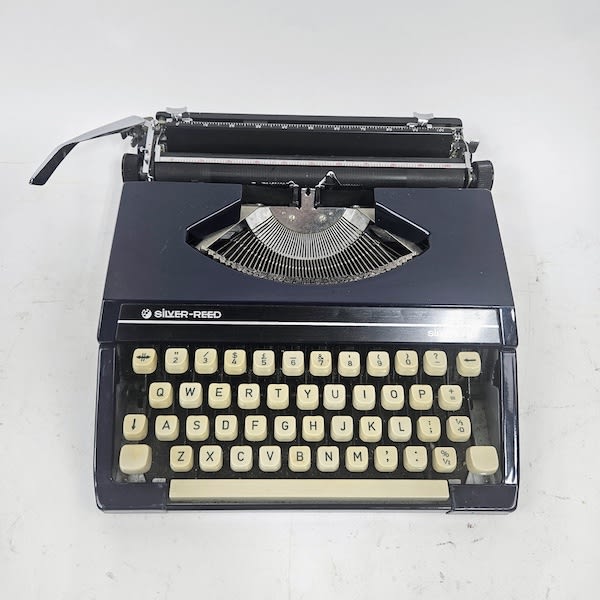 2: Navy Blue Silver Reed Typewriter