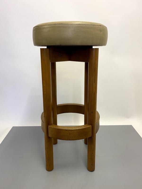 6: Pub Stool