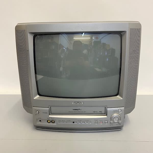 3: Fully Working Colour Aiwa TV VX-G143K With (Non Practical) VHS Player