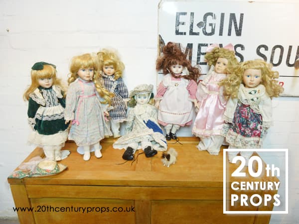 2: Vintage Style Dolls