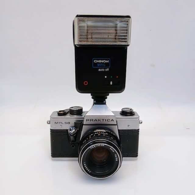 4: Praktica MTL 50 Paparazzi Camera With Working Flash Unit