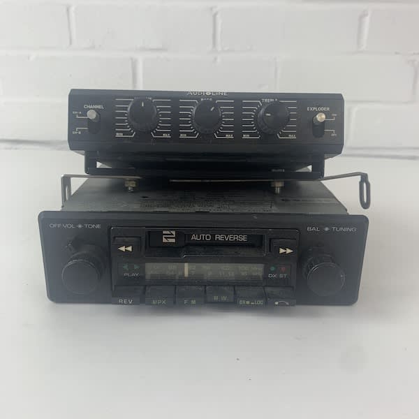 3: Audioline Car radio
