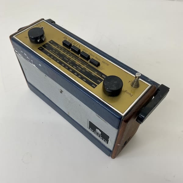 4: Roberts Blue Radio (Non Practical)