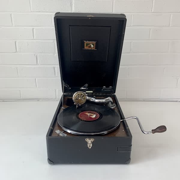 5: His Masters Voice (HMV) Gramophone (Fully Working)