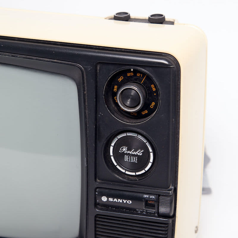 4: Fully Working Cream Black & White Sanyo TV