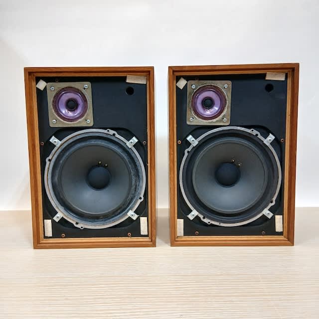 4: Wharfedale Denton2 Speaker (Working)