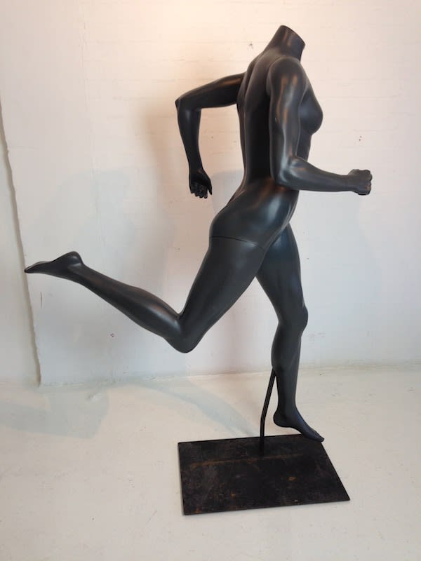 9: Female Running Mannequin