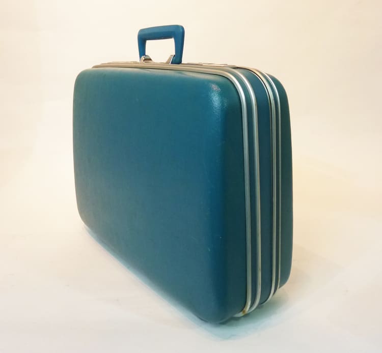 5: Turquoise Hard Shell Retro Suitcase