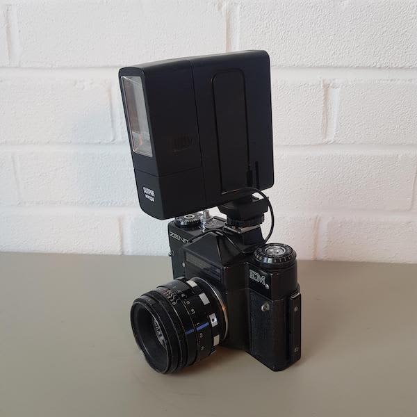 5: Zenit EM Paparazzi Camera With Working Flash Unit