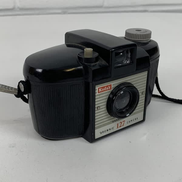 4: Kodak 'Brownie' 127 1950's Camera (Non Practical)