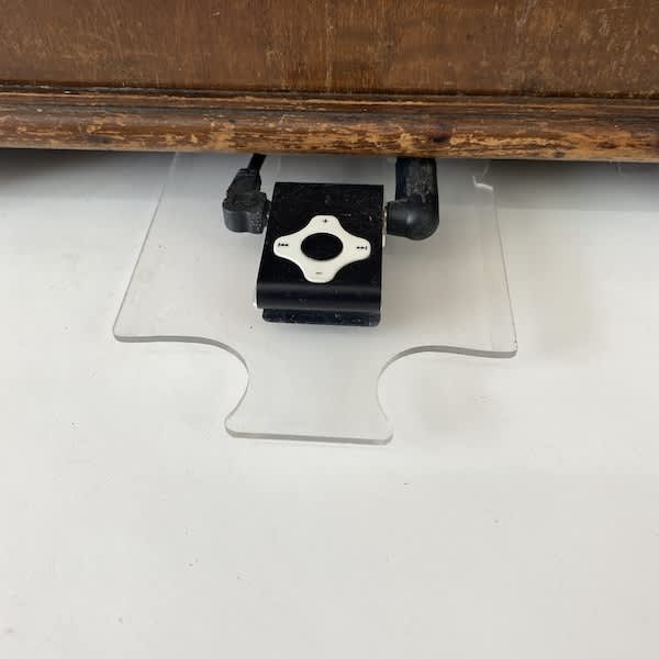 7: Vintage Radio Converted With MP3 Ipod And Internal Speaker (Fully Working)