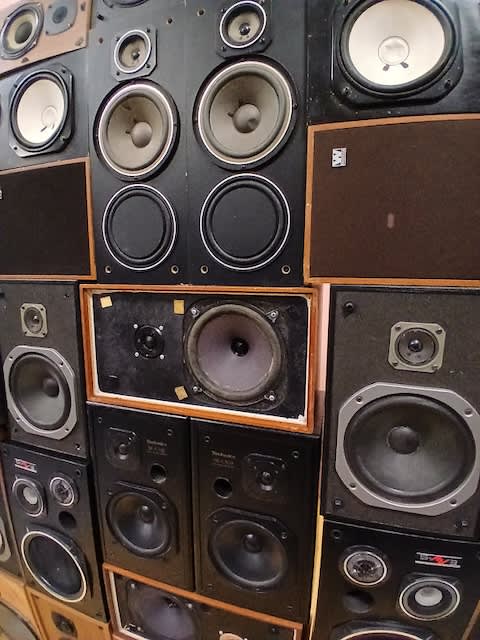 5: Large Wall Of 40 Retro Speakers (Non Practical)