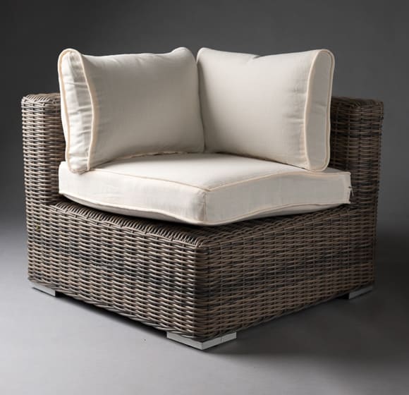 3: White Outdoor Rattan Corner
