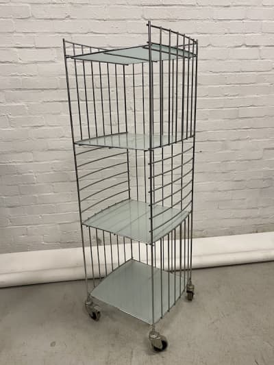 Metal Vinyl Racking With Glass Shelves