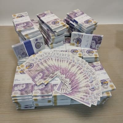 Fake Money - British Pounds (New £20 Notes)