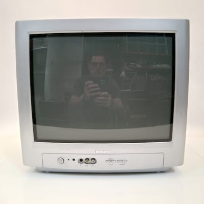 Fully Working Philips Colour TV (16