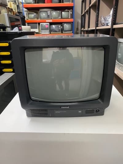 Fully Working Amstrad Colour TV (13