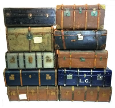 Lot - Two vintage suitcases by H. J. Cave and Sons of London one