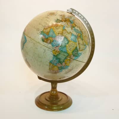 Vintage Globe - Cream