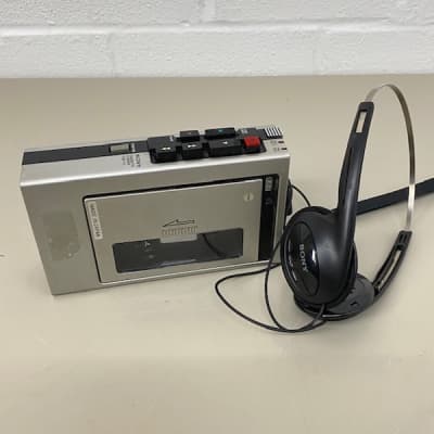 Sony Silver Cassette-Corder TCM-111 Walkman With Headphones (Non Practical)