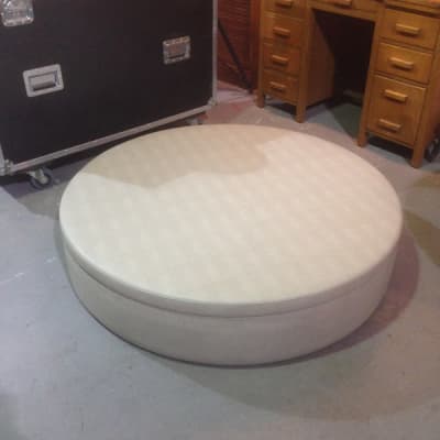 Large Circular Daybed / Pouf