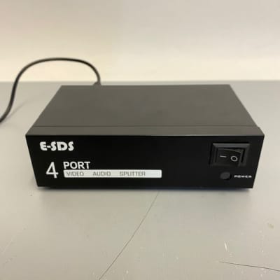 4 Port AV Splitter
