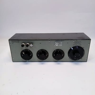 Mica Capacitor With 4 Large Dials (Non Practical)