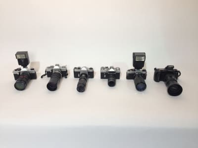 Paparazzi Cameras With Long Lenses 