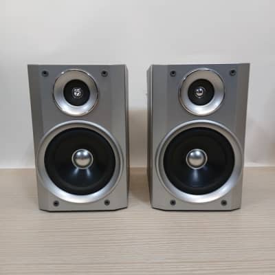 Sharp Silver Speaker (Non Practical)