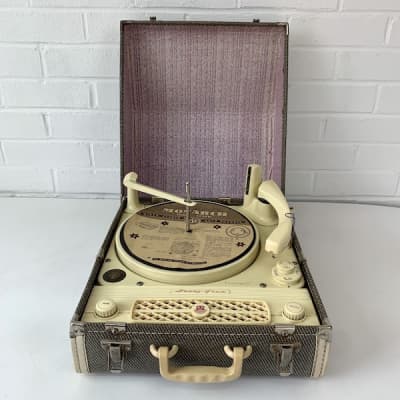 Handy-Gram Record Player