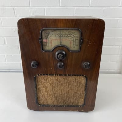 Vintage Radio (Non Practical)