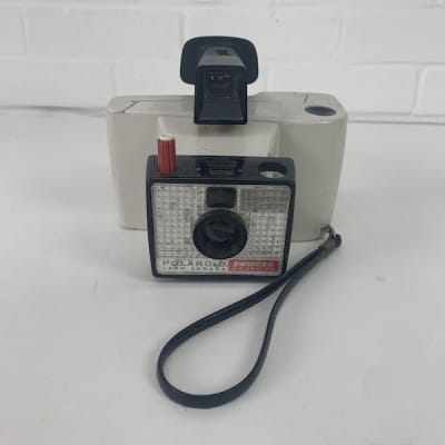 Vintage Polaroid Camera (Non Practical)